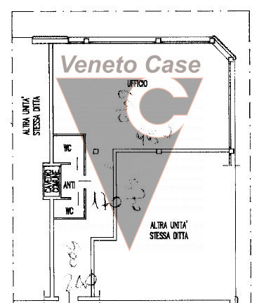 Nella prima periferia di Padova-Zona industriale est, proponiamo in vendita ufficio al piano seco...