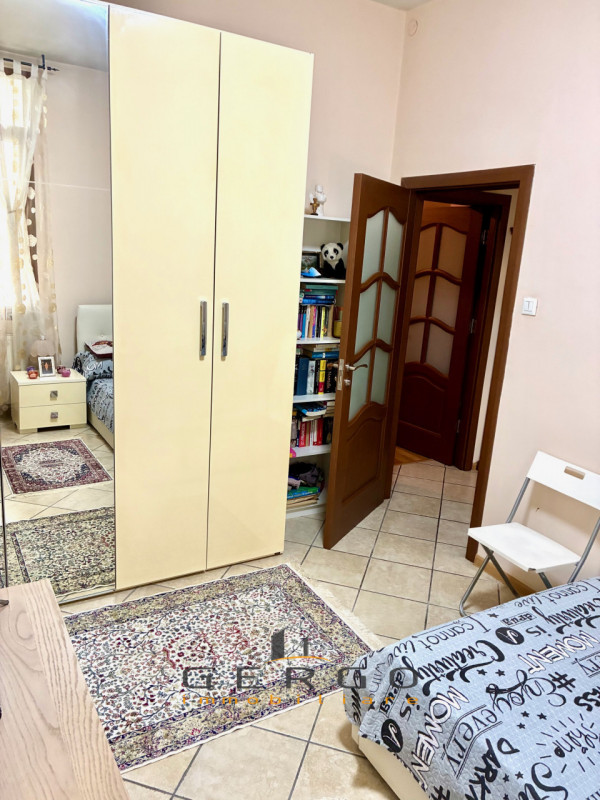 (Per INFO Monica 3482688677) Scopri questo affascinante appartamento quadrilocale situato nel cuo...