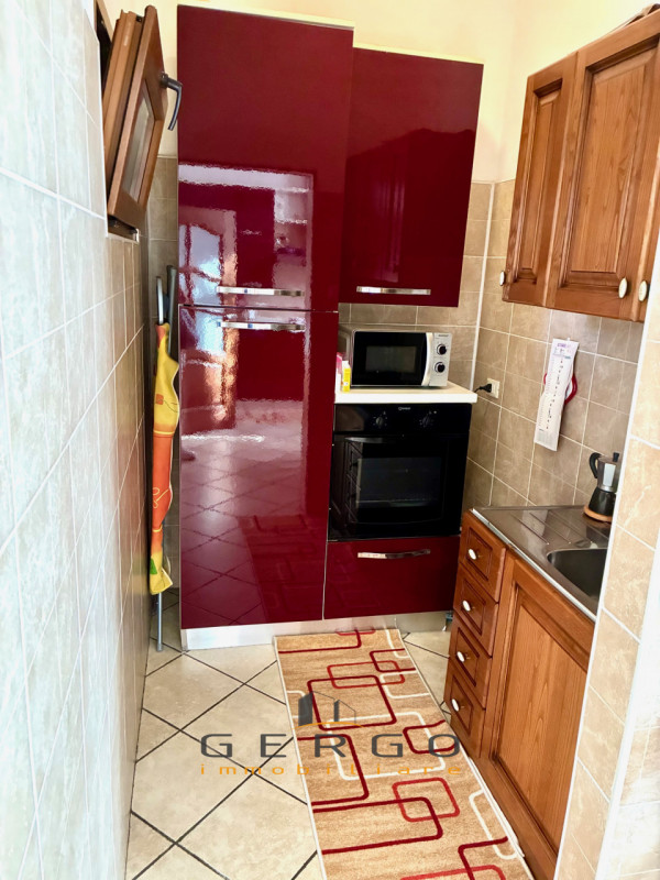 (Per INFO Monica 3482688677) Scopri questo affascinante appartamento quadrilocale situato nel cuo...