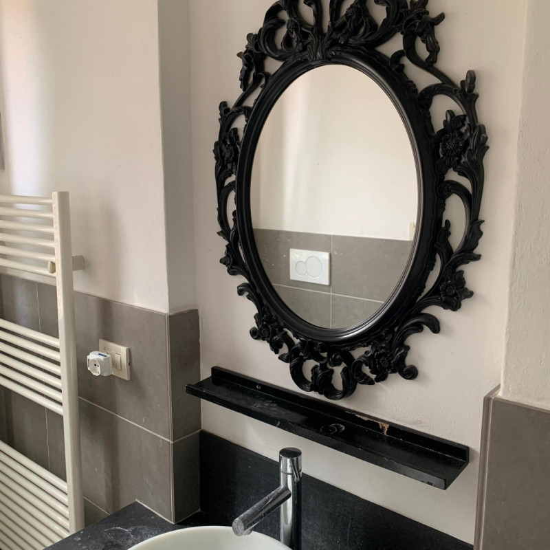 Benvenuti in questo appartamento quadrilocale situato nel cuore del Centro Storico di Vicenza. Qu...