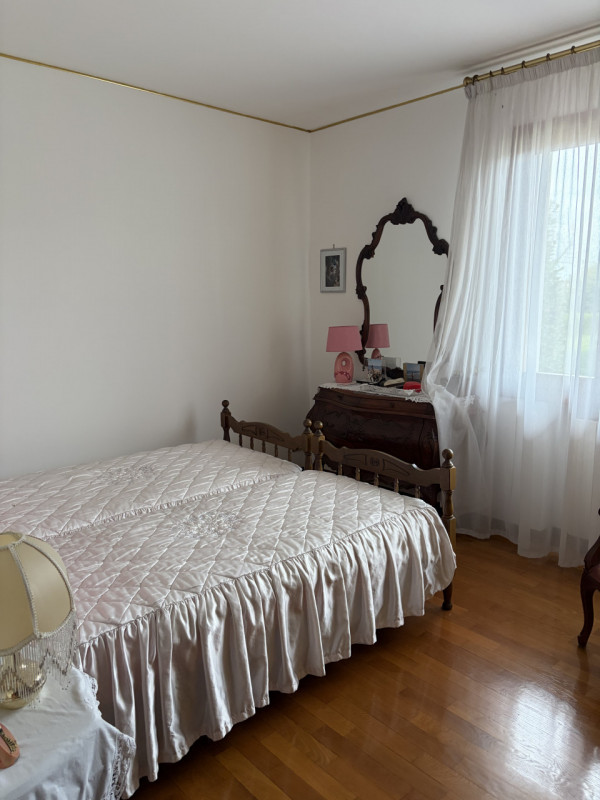 VENEZIA – STRÀ CENTRO

Elegante Abitazione Terra/Cielo in Quartiere Residenziale Esclusivo

In un...