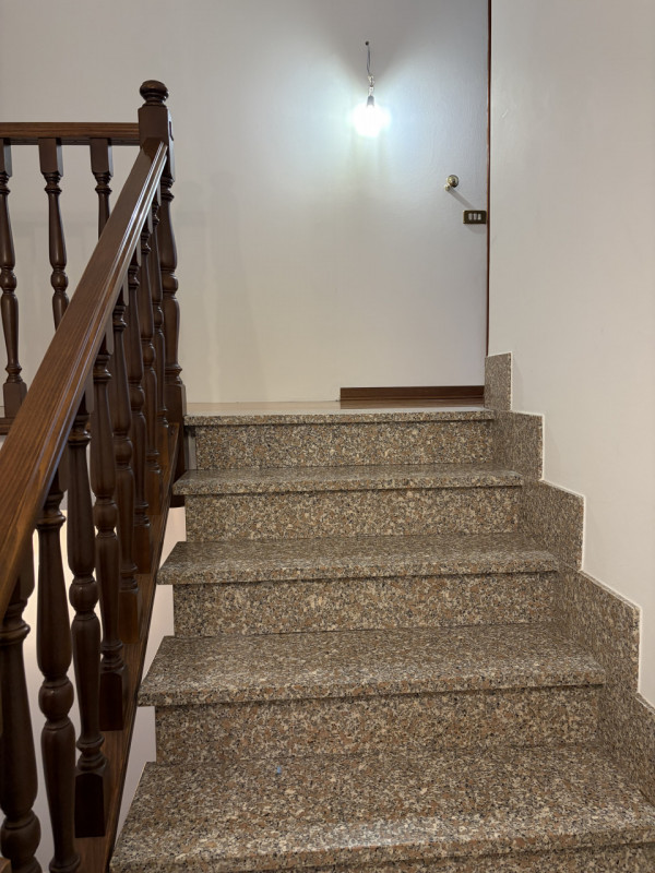 VENEZIA – STRÀ CENTRO

Elegante Abitazione Terra/Cielo in Quartiere Residenziale Esclusivo

In un...
