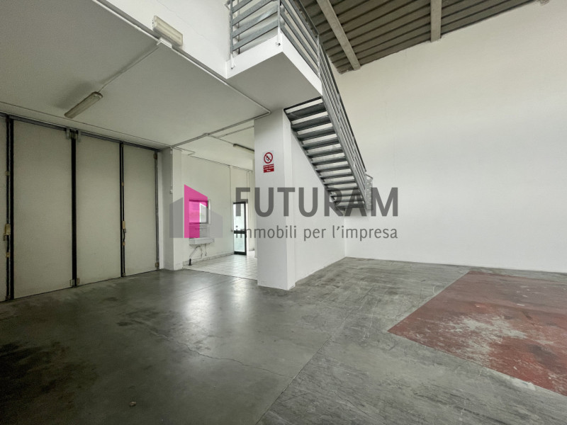 RIF:  080NM -  ALBIGNASEGO (PD) -  PER INFO 3403358378 - 0444/310220

Propongo in vendita un capa...