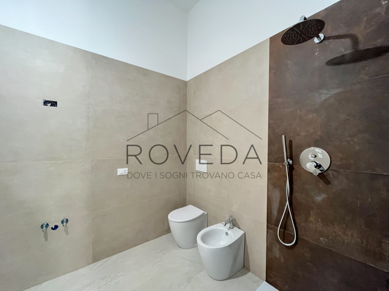 DOSSON DI CASIER - CASIER

RIFERIMENTO: CR8

L'agenzia Roveda Immobiliare ha il piacere di presen...