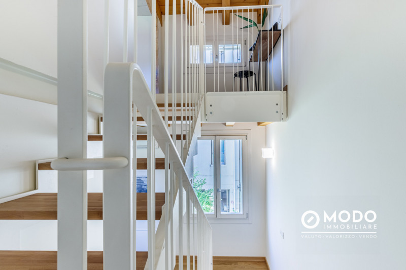 VIVI LA TUA INDIPENDENZA NEL CUORE DI VICENZA
ELEGANZA CONTEMPORANEA, COMFORT TOTALE, VITA URBANA...