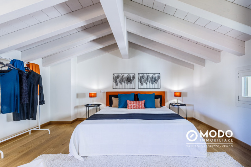 VIVI LA TUA INDIPENDENZA NEL CUORE DI VICENZA
ELEGANZA CONTEMPORANEA, COMFORT TOTALE, VITA URBANA...