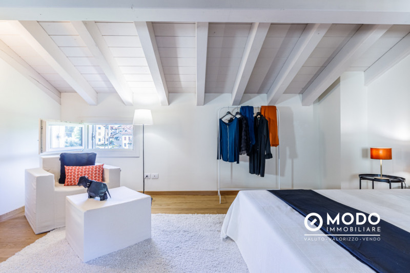 VIVI LA TUA INDIPENDENZA NEL CUORE DI VICENZA
ELEGANZA CONTEMPORANEA, COMFORT TOTALE, VITA URBANA...