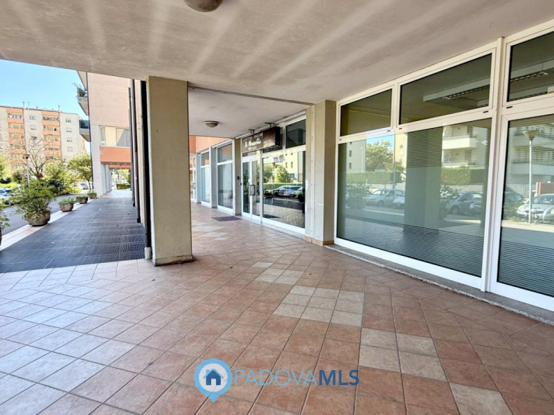 Immobile in esclusiva al Gruppo Padova MLS

QUARTIERE SAN CARLO in via Duprè - residence "La Piet...