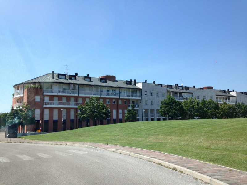 In affitto garage singolo in scala C delle Logge
Canone + IVA e spese condominiali --- annuncio p...