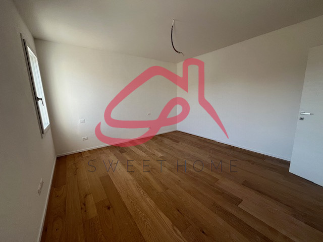 Padova (Stanga/Portello): in quartiere residenziale comodo a zona Portello ed Ospedali, casa sing...