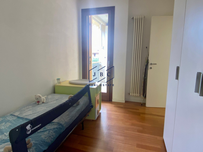 ODERZO - (TV) 
A Oderzo in zona residenziale silenziosa e comoda al centro proponiamo un delizios...