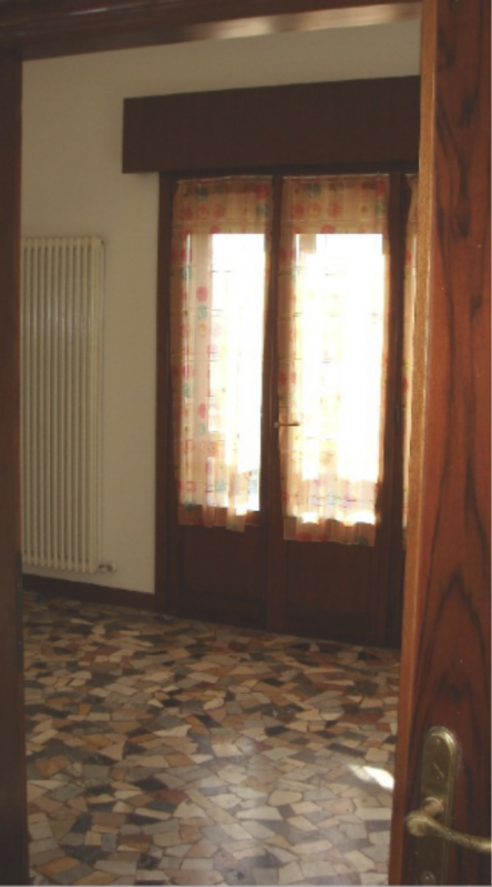 Ti proponiamo un'ottima opportunità di investimento nel cuore di Noventana, comune di Noventa Pad...