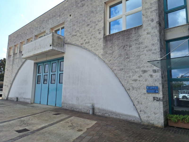 Proponiamo in vendita a Bassano del Grappa (VI), in Strada Marchesane 297, capannone industriale ...