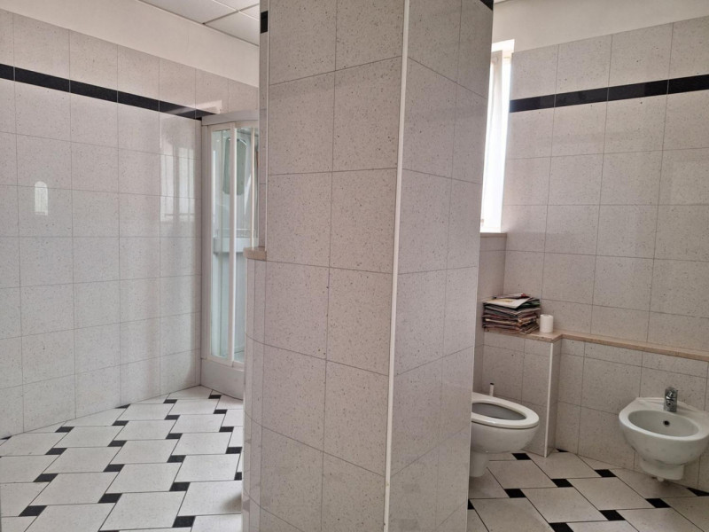 Proponiamo in vendita a Bassano del Grappa (VI), in Strada Marchesane 297, capannone industriale ...