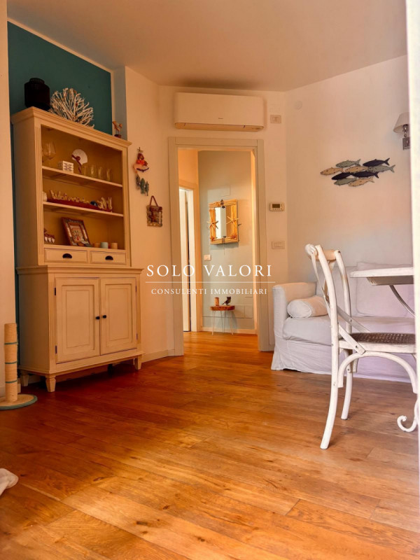 Rif. JC16 (per info 3381655389 Andrea S.) 

Cascina del Mar -Trilocale in vendita 


A Jesolo pro...