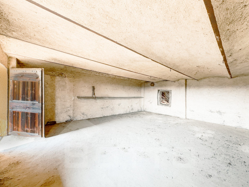 Semi-detached townhouse for sale in Mezzomerico, with garden