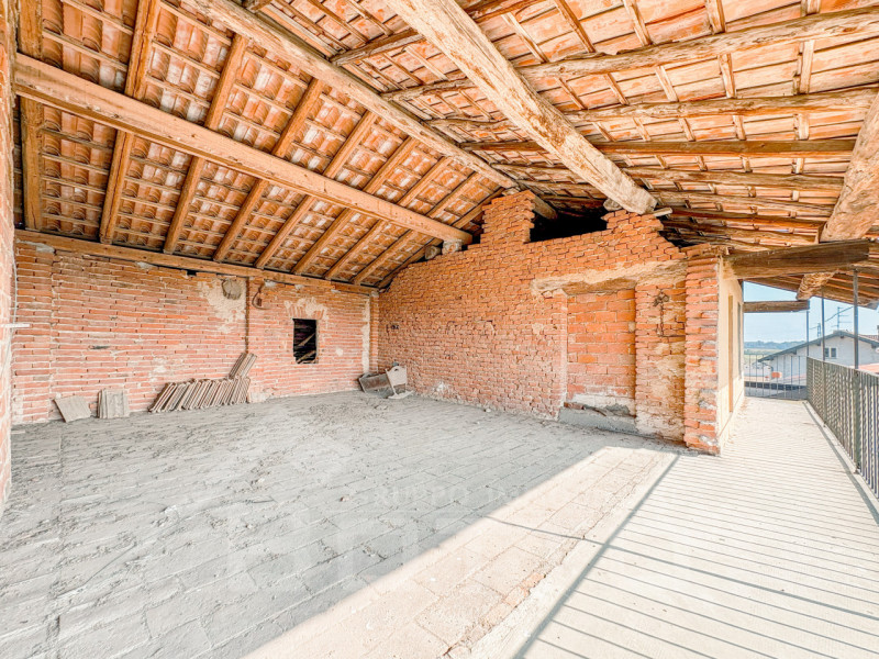 Semi-detached townhouse for sale in Mezzomerico, with garden