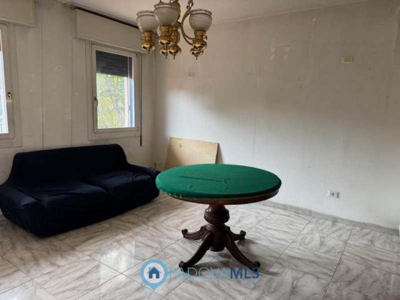 Immobile in esclusiva al Gruppo Padova MLS
Padova Arcella:  posizione strategica, comoda a tutti ...