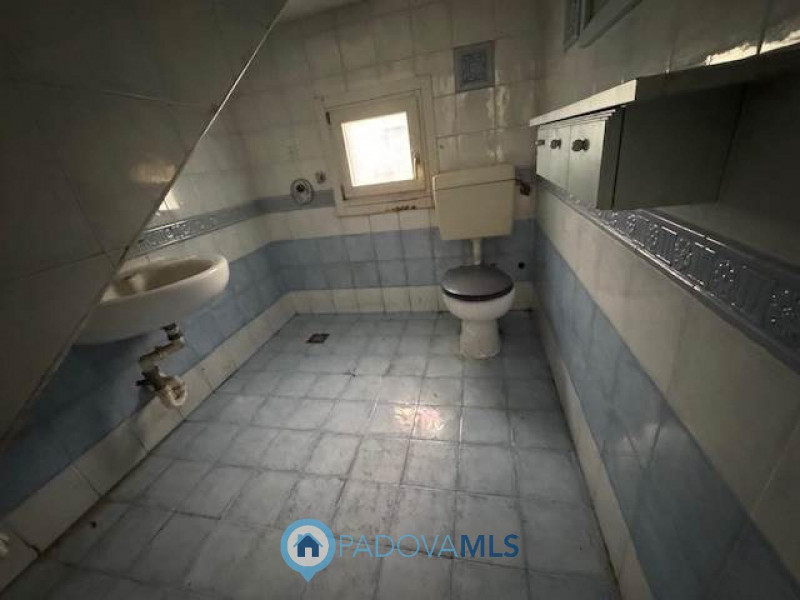 Immobile in esclusiva al Gruppo Padova MLS
Padova Arcella:  posizione strategica, comoda a tutti ...