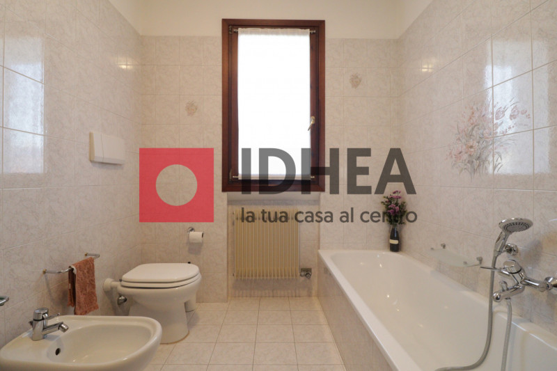 QUINTO DI TREVISO - "RIF FUQ0"

L'agenzia Idhea di Villorba ha il piacere di proporvi questo appa...