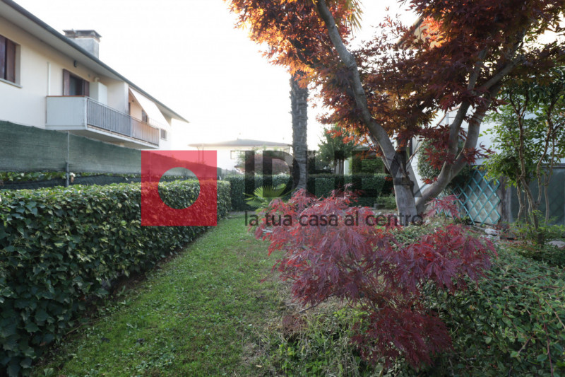 QUINTO DI TREVISO - "RIF FUQ0"

L'agenzia Idhea di Villorba ha il piacere di proporvi questo appa...