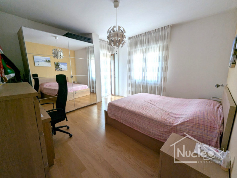 In zona centrale a Monselice e quindi comodo a tutti i principali servizi della città proponiamo ...