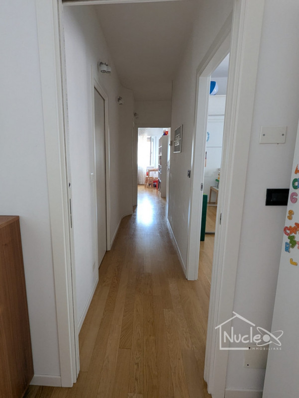 In zona centrale a Monselice e quindi comodo a tutti i principali servizi della città proponiamo ...