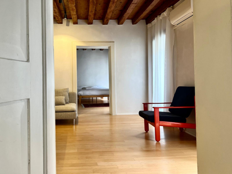 SPAZIOSISSIMO TRICAMERE IN CORSO FOGAZZARO – CONTRATTO TEMPORANEO TUTTO INCLUSO. CODICE 4569. EUR...