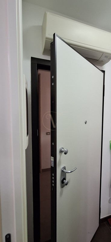 PIAZZA FONTANA, nel cuore di Bibione, su Viale Aurora, via pedonale costellata da ristoranti, neg...