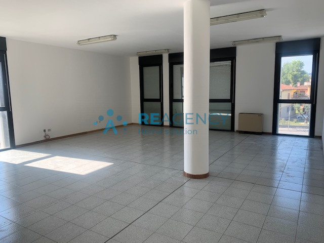 Altavilla Vicentina - via Vicenza

Stai cercando un ufficio in un contesto direzionale/commercial...