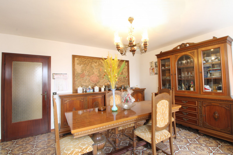 MONSELICE: presso il quartiere del Carmine, si propone porzione di bifamiliare con giardino esclu...