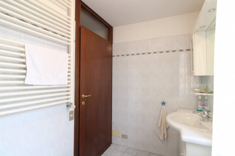 MONSELICE: presso il quartiere del Carmine, si propone porzione di bifamiliare con giardino esclu...