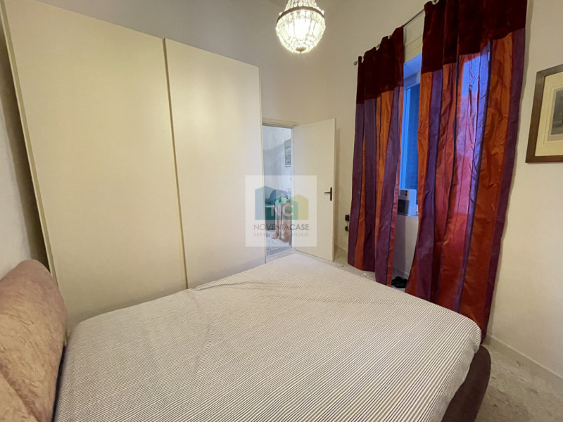 Nel cuore pulsante di Forio, proponiamo in vendita un incantevole appartamento trilocale situato ...