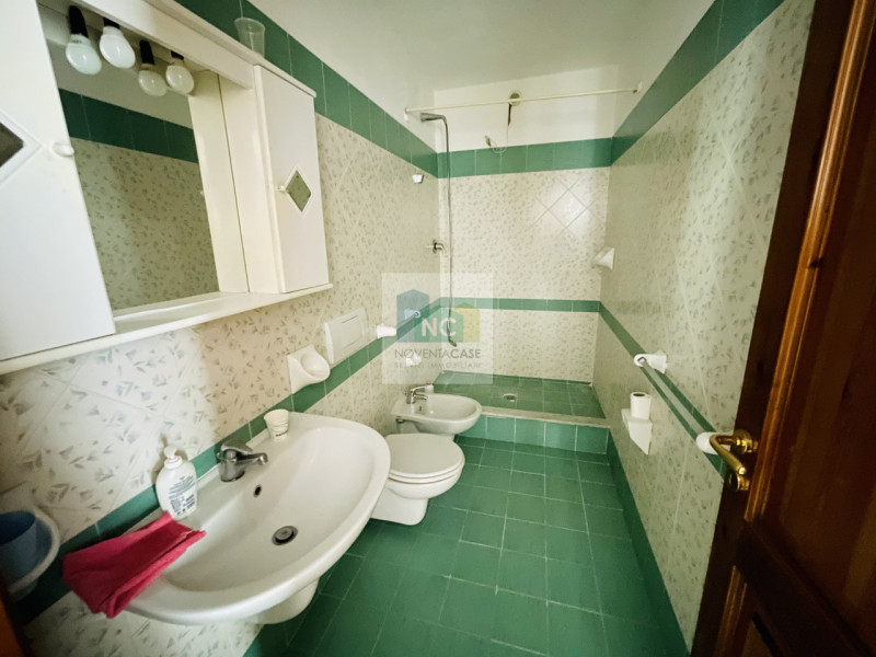 Forio, zona cierco interessante appartamento quadrilocale ,con una superficie di 85 mq e ingresso...