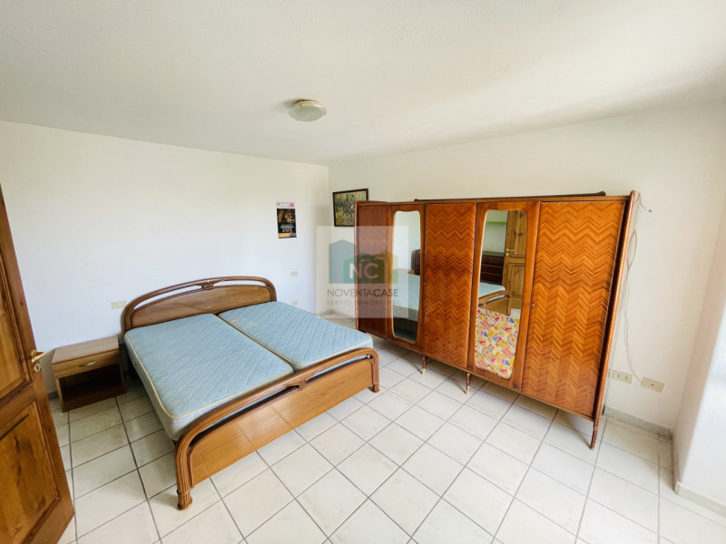 Forio, zona cierco interessante appartamento quadrilocale ,con una superficie di 85 mq e ingresso...