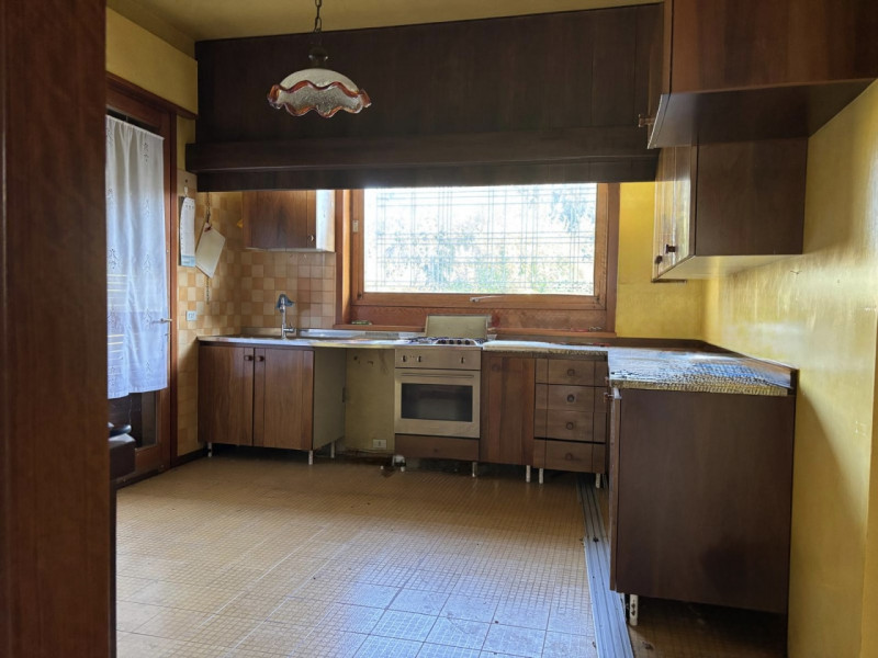 (Per INFO Stefania 3409601861) In vendita una splendida casa singola terratetto situata nel cuore...