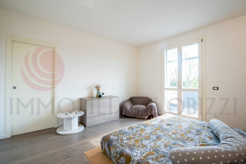 ALBIGNASEGO zona Ferri: vendesi porzione di trifamiliare in quartiere residenziale su due livelli...