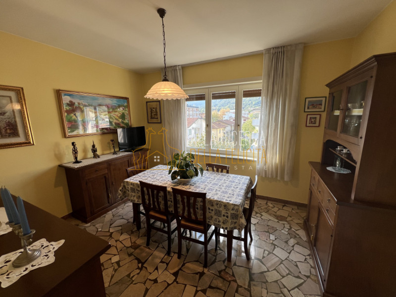 SCHIO - SS.Trinità: In contesto condominiale tranquillo e comodo a tutti i servizi, luminoso appa...