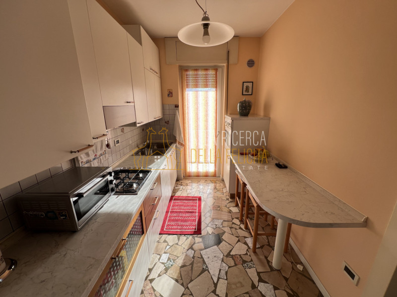 SCHIO - SS.Trinità: In contesto condominiale tranquillo e comodo a tutti i servizi, luminoso appa...