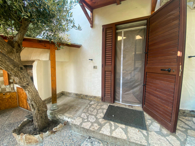 In una delle località più suggestive della costa sud-orientale della Sardegna, a Villasimius, pro...