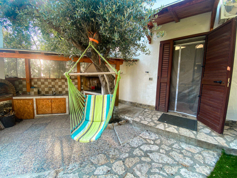 In una delle località più suggestive della costa sud-orientale della Sardegna, a Villasimius, pro...