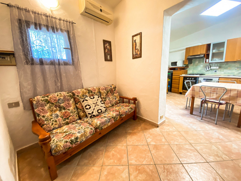 In una delle località più suggestive della costa sud-orientale della Sardegna, a Villasimius, pro...