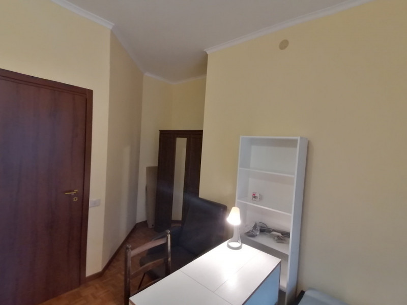 In ottimo contesto residenziale, tranquillo, verde, con palazzine e villette, adiacente alle mura...