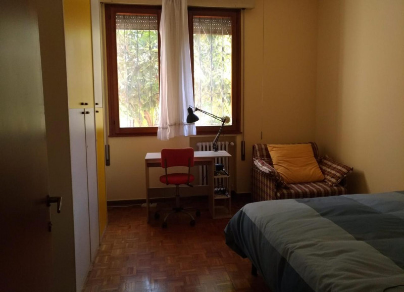 In ottimo contesto residenziale, tranquillo, verde, con palazzine e villette, adiacente alle mura...