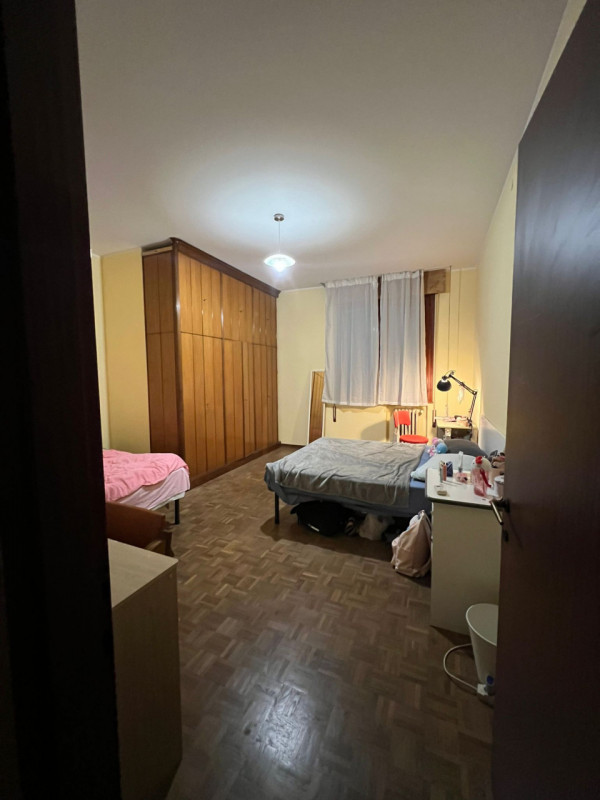 In ottimo contesto residenziale, tranquillo, verde, con palazzine e villette, adiacente alle mura...