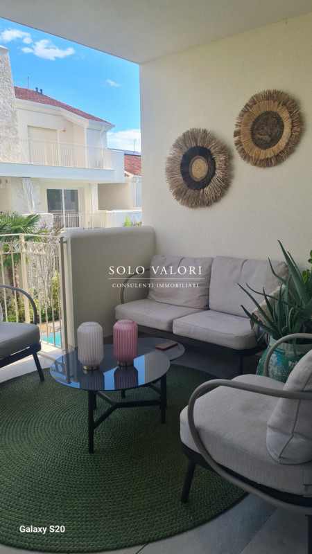 Rif. JE11 (per info 3381655389 Andrea S.)

Scopri il tuo nuovo rifugio al mare! Situato nel cuore...