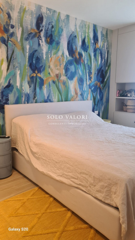 Rif. JE11 (per info 3381655389 Andrea S.)

Scopri il tuo nuovo rifugio al mare! Situato nel cuore...