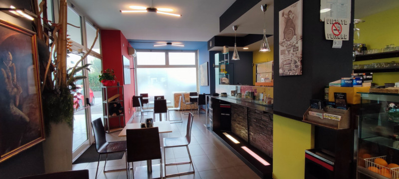 Nel centro di Istrana, proponiamo in vendita un bar moderno e luminoso, situato in una posizione ...