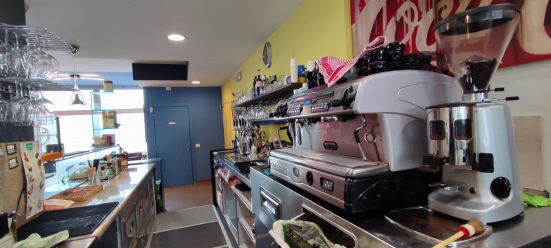 Nel centro di Istrana, proponiamo in vendita un bar moderno e luminoso, situato in una posizione ...