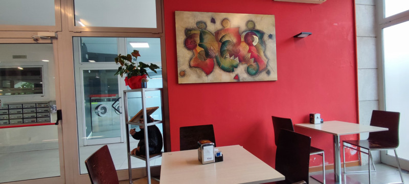 Nel centro di Istrana, proponiamo in vendita un bar moderno e luminoso, situato in una posizione ...